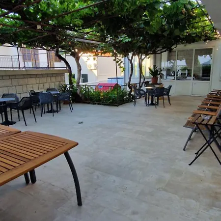 Guest house Palute 3*