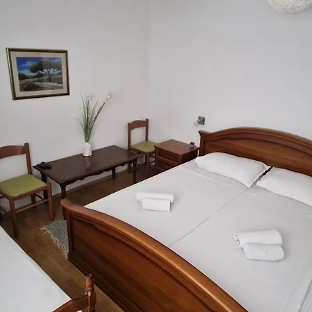 Palute Guest house Supetar