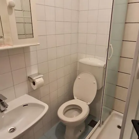 Palute Gostinjska kuća 3*