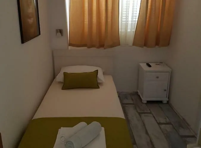 Palute Gasthof Supetar